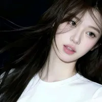 Khương Giai Di