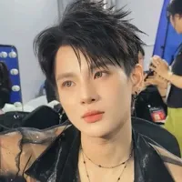 -Thái Ngân-