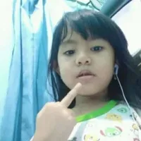 cô tác giả xinh gái 😍😘