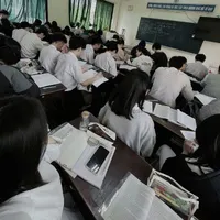 Học sinh trong lớp