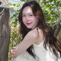 June - nàng