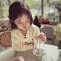 Chu Thanh Yến(lúc nhỏ)
