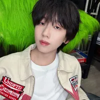 Nhiếp Vĩ Thần_cậu