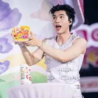 Hiểu ( lớp trưởng 12b5)