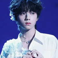 Vương Lỗ Kiệt_K