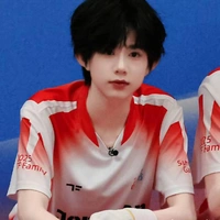 Trần Dịch Hằng_gã²