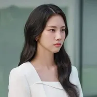 Hong Hwa Yeon