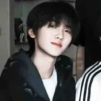Tả Kỳ Hàm_cậu