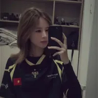 Lý Tuyết Ngân
