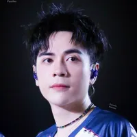 L.Quang Hùng