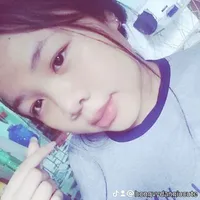 Hồng Vy