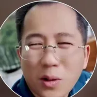 Hiểu trưởng[bị dắt]