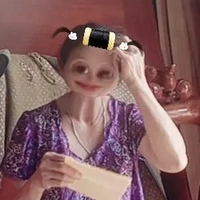 người bà khổ sở