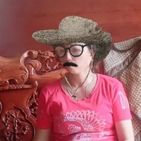 bà dì lẩm cẩm