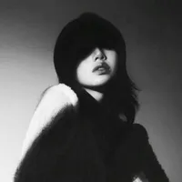 Lalisa Manobal (Cô)