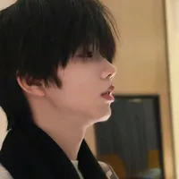 Trần Dịch Hằng_ anh