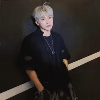 Lê Hồng Sơn.