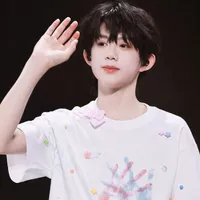 Trần dịch hằng_H