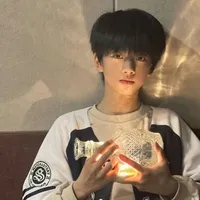 Trương hàm thụy_T