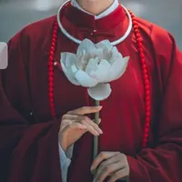 Bà Hoàng(Trần Thị Trúc)