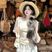 -Cô thư viện-