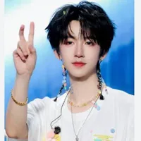Hạ Tuấn Lâm