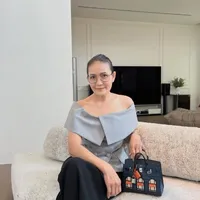 Bà Chitthip - mẹ cô