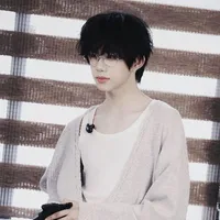 Trần Dịch Hằng _em