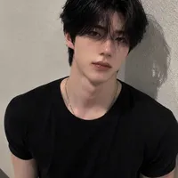 Dương Chí Dũng (Anh cô)