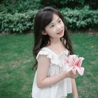 Phùng Diệp Ái Chi (Bông)