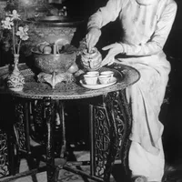 Bà hội đồng.