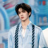 Lưu Diệu Văn - anh