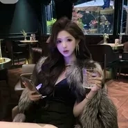 Nguyễn Kiến Ánh Vy:chị anh