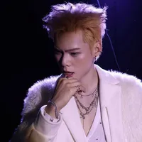 Nguyên Hoàng Bách