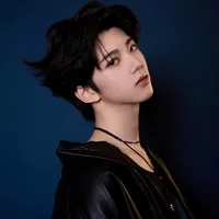 Trương Hàm Thụy | @henry
