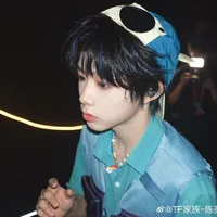 Trần Dịch Hằng(em)