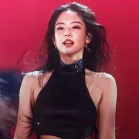 Kim Jennie - Em