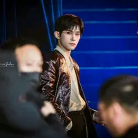Dịch Dương Thiên Tỉ