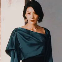 Trương Thị Huệ (mẹ nữ9)