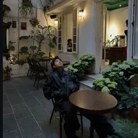 Nxb - Xuân Bách