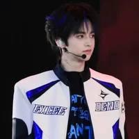Dương Hàm Bác