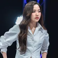 Freen Sarocha Chankimha-chị