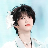 张含瑞༶•༶ hàm thụy -mèo nhỏ