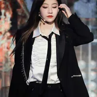 Viên Nhất Kỳ [cô]