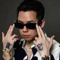Bùi Fhế Anh - ANDREE RIGHT HAND