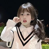 Từ Doãn Ninh - Bạn thân nữ9 (Lúc nhỏ)