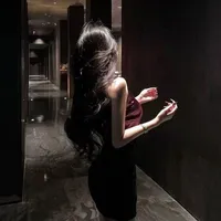 Khánh Hà ( mẹ anh) 