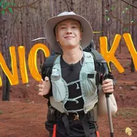 NICKY_CHONG CHÓNG TRE