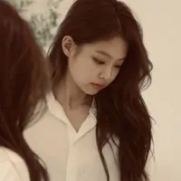 Kim Jennie.