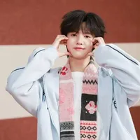 Người sống đừng đụng